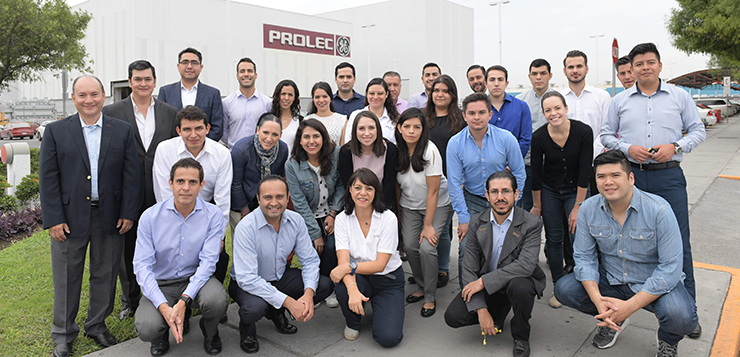 En el marco del Encuentro Bursátil Monterrey 2019, en Prolec, recibimos la visita de un grupo de profesionales de la Bolsa Mexicana de Valores, que conocieron nuestra planta y nuestros productos.