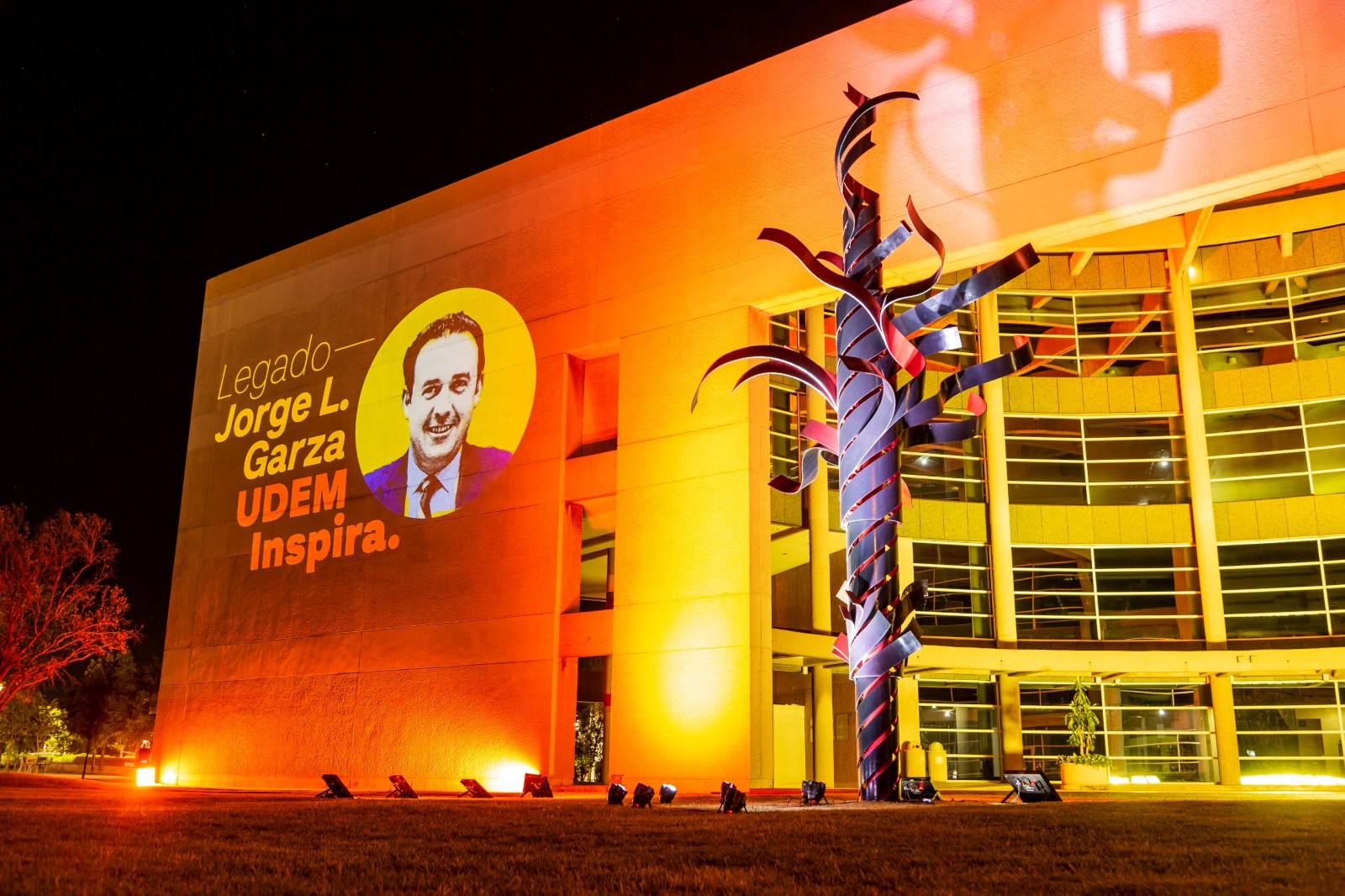 Cátedra Jorge L Garza